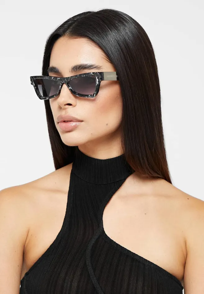 Men Manire De Voir Corsica Sunglasses Black Marble