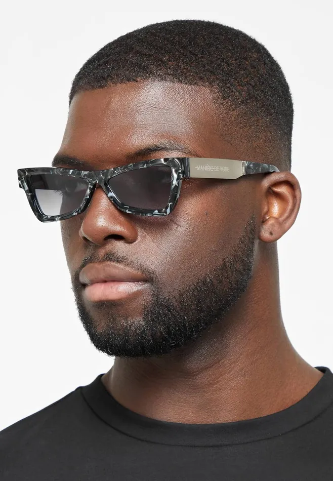 Men Manire De Voir Corsica Sunglasses Black Marble