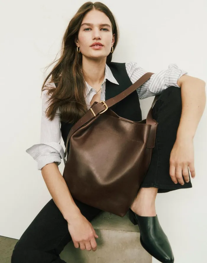 Bags Women Madewell The Essential Bucket Tote Chocolate Raisin
