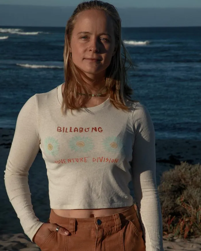 Billabong Cabin Mate Long Sleeve Tshirt White Cap Womens Tops