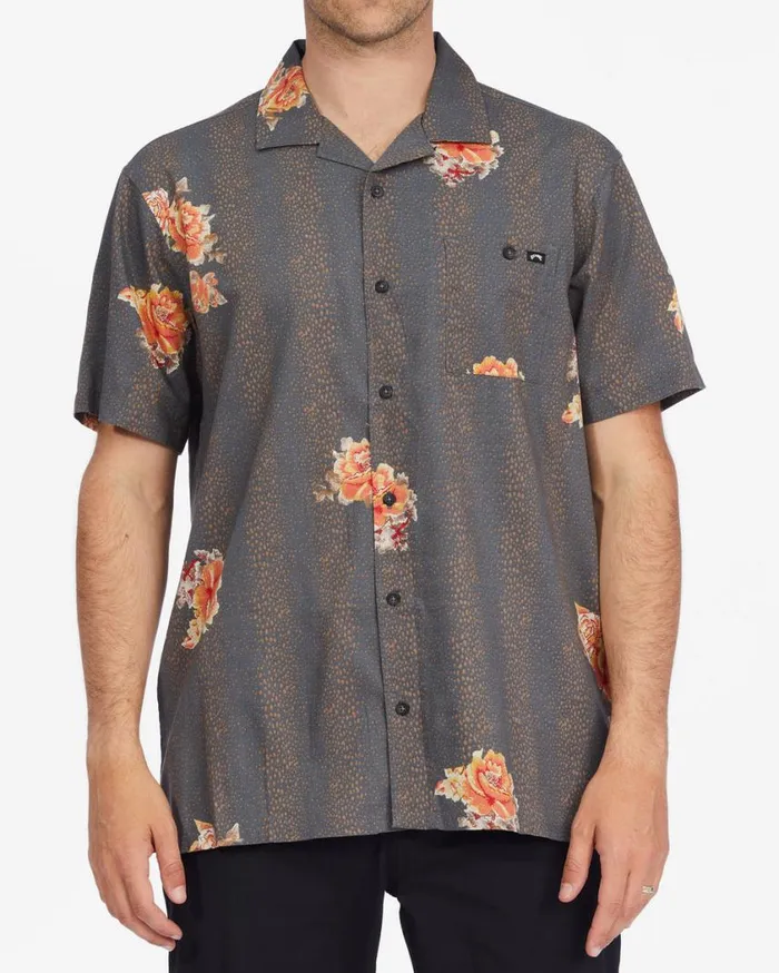 Billabong Sundays Vacay Short Sleeve Shirt Mud Mens Shirts