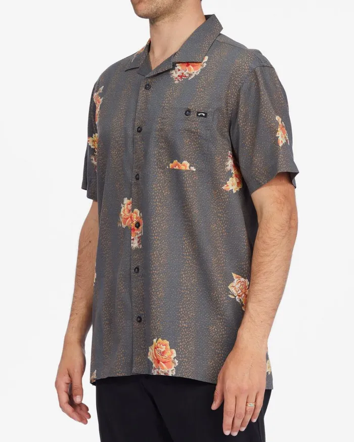 Billabong Sundays Vacay Short Sleeve Shirt Mud Mens Shirts Billabong Sundays Vacay Short Sleeve Shirt Mud Mens Shirts