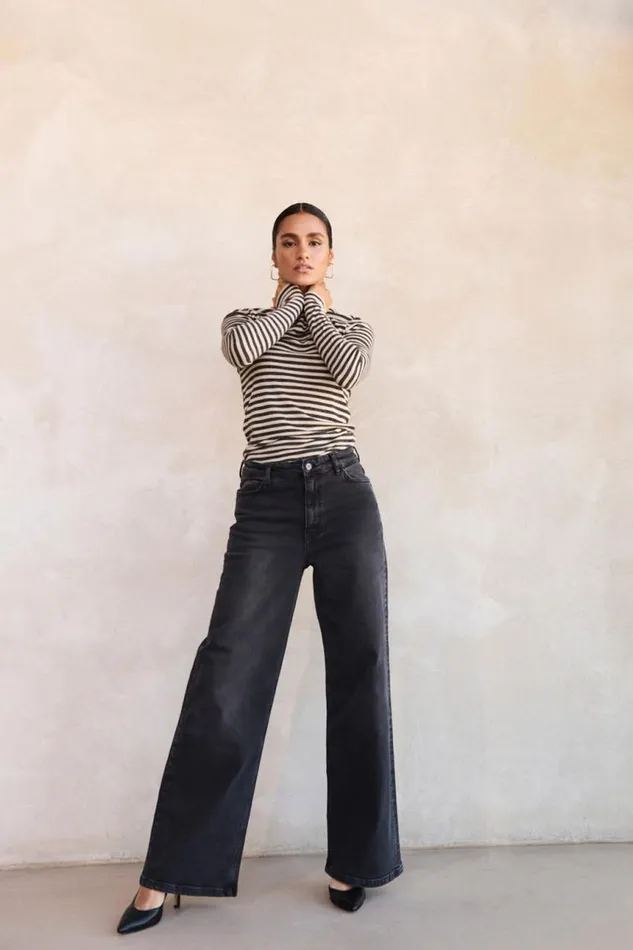 ByBar Tops and Shirts Vrouwelijk Basic Ls Stripe Top Chalk ByBar Tops and Shirts Vrouwelijk Basic Ls Stripe Top Chalk