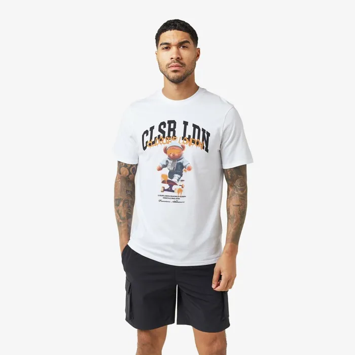 Closure London Skateboarder Teddy TShirt White Men TShirts