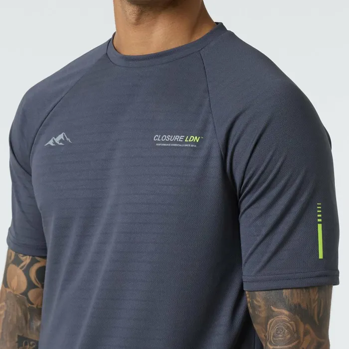 Closure London Tech Performance TShirt I Charcoal034gt Windowtheme Windowtheme Charcoal Men TShirts