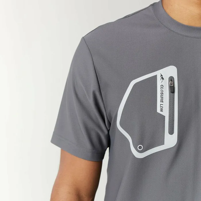 Closure London Tech Pocket TShirt Dark Grey Men TShirts