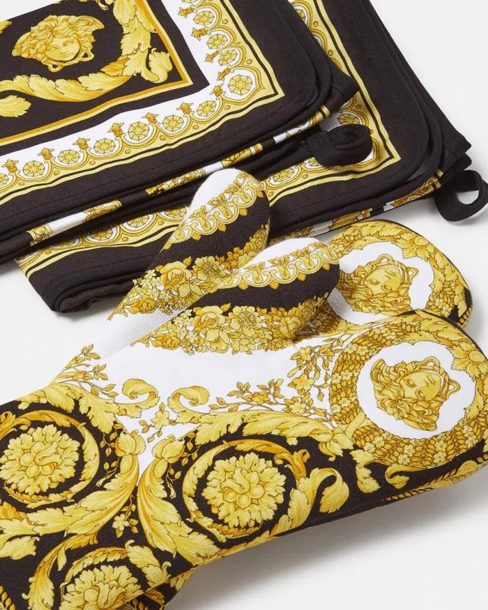 Crete De Fleur Apron Kitchen Set Print Home and Lifestyle Versace Accessories
