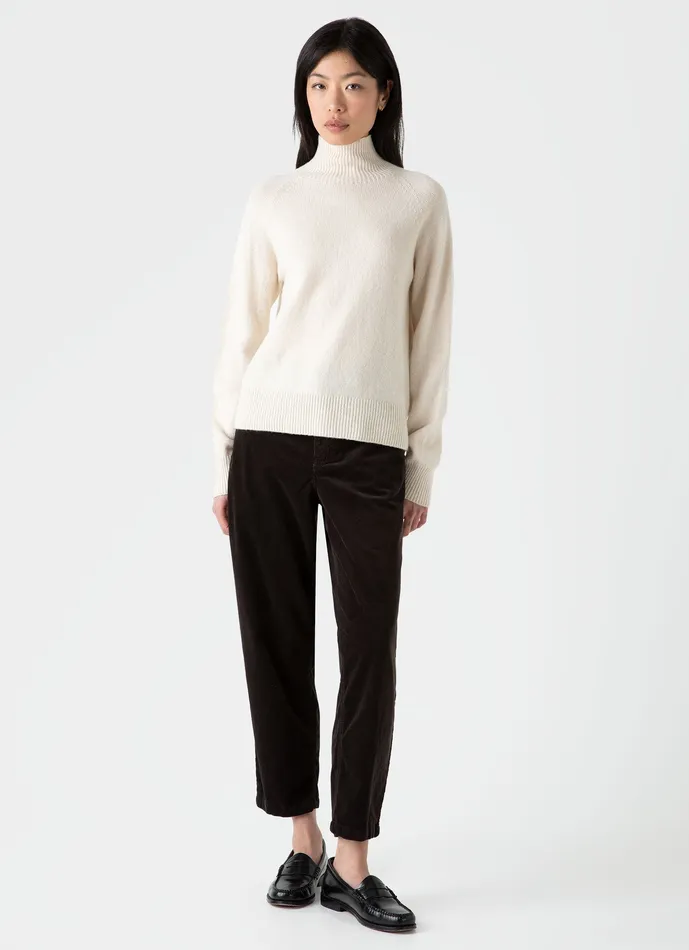 Knitwear ussunspel Women Lambswool Funnel Neck Jumper Ecru Knitwear ussunspel Women Lambswool Funnel Neck Jumper Ecru