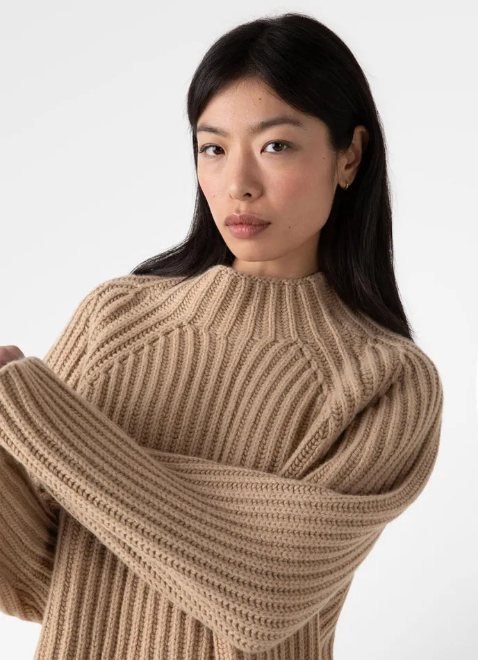 Lambswool Chunky Funnel Neck Jumper Light Camel Women SUNSPEL Knitwear