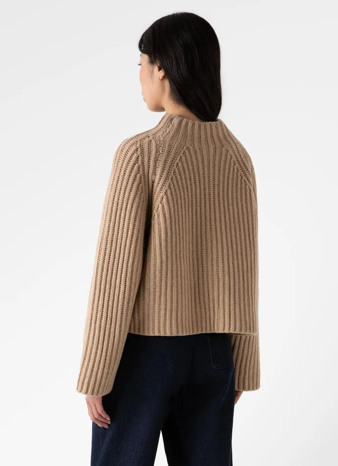Lambswool Chunky Funnel Neck Jumper Light Camel Women SUNSPEL Knitwear