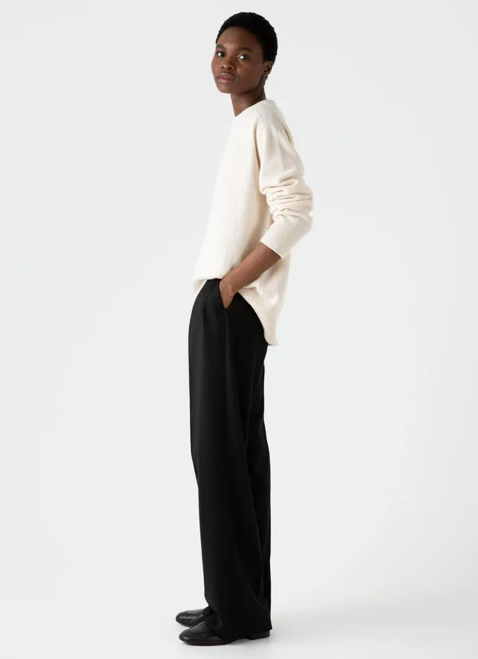 Lambswool Crewneck Jumper Ecru Women SUNSPEL Knitwear