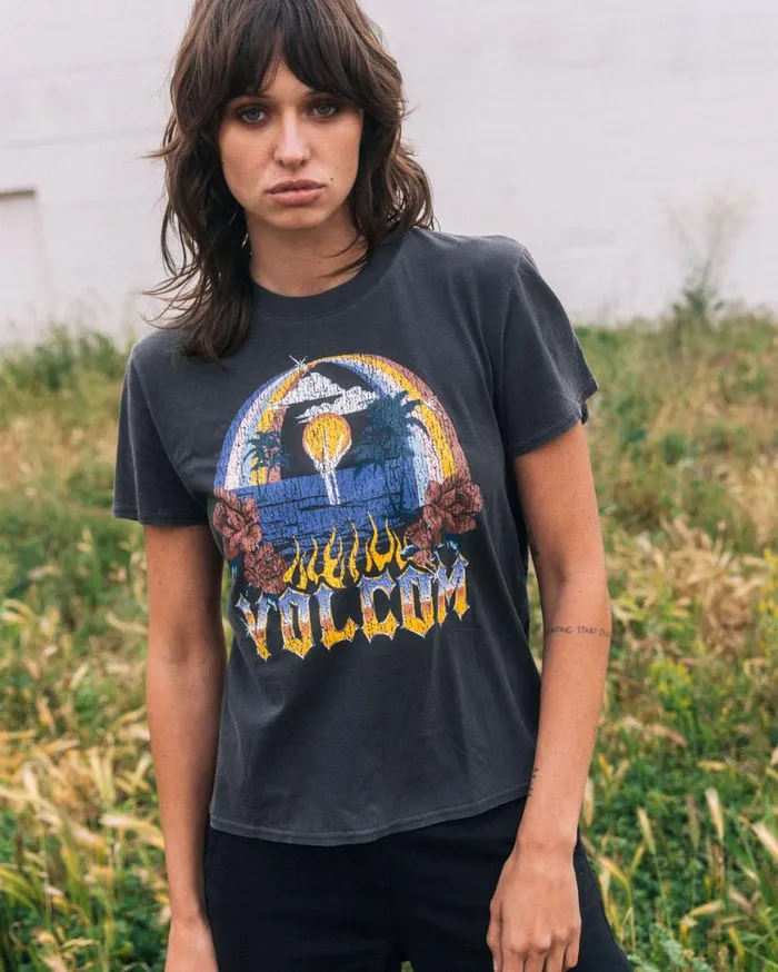 Lock It Up Tee 8211 Black Womens Volcom Hiking