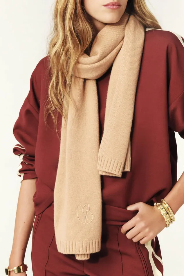 Long Knitted Scarf Comie Brown Women Baandsh Scarves and Beanies