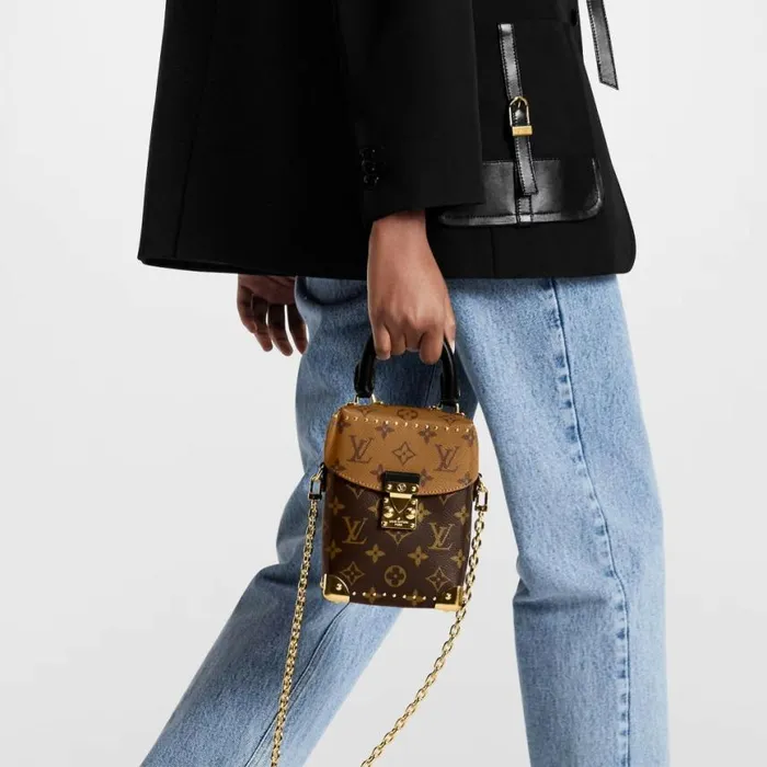 Louis Vuitton Monogram M82465 Camera Box 8211 Louis Vuitton Handbag Store Women Louis Vuitton Shoulder and Totes