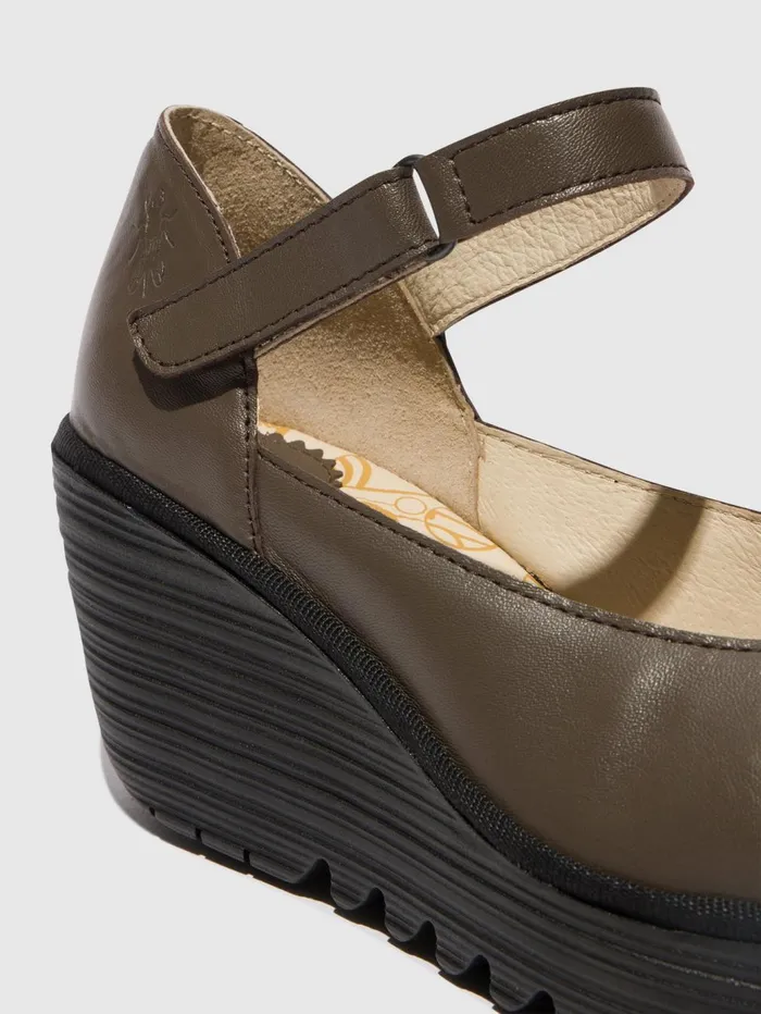 Mary Jane Shoes YAWO345FLY DK TAUPE Women Fly London Shoes