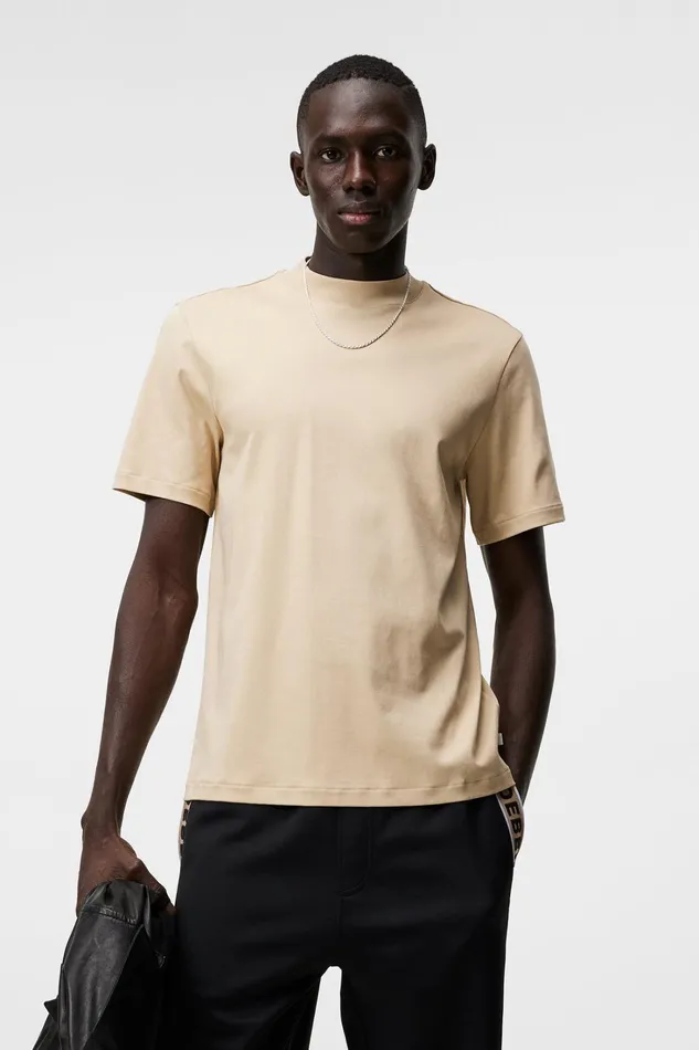 Men Ace Mock Neck Tshirt Safari Beige JLindeberg Tshirts