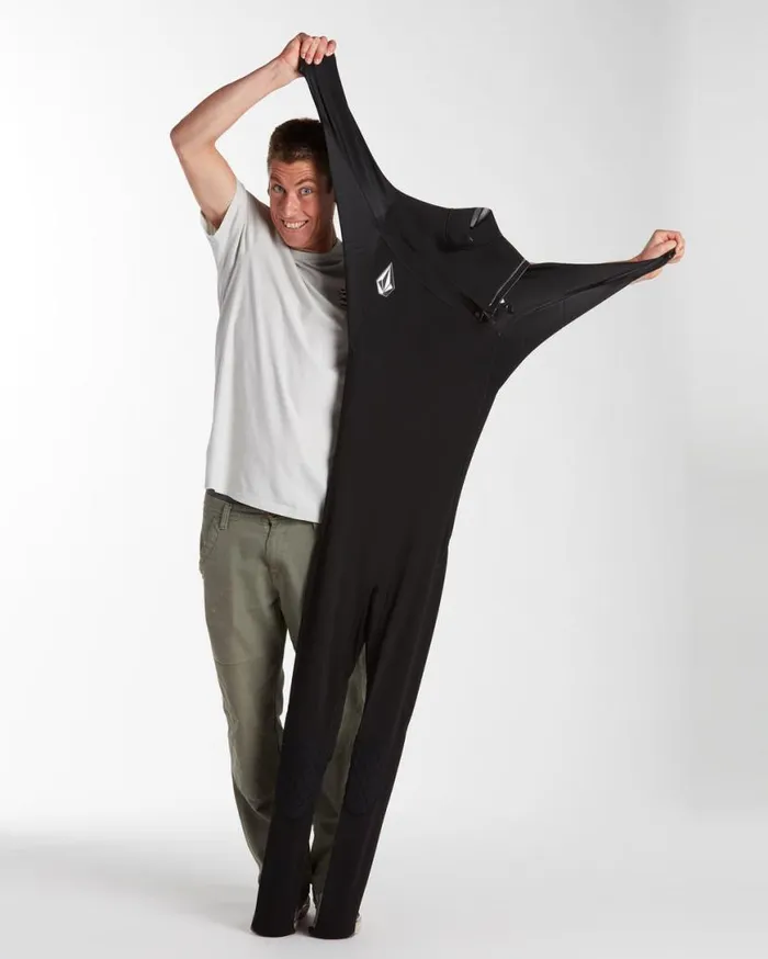 Mens Modulator 22mm Short Sleeve Fullsuit 8211 Black Mens Volcom Surf Vitals