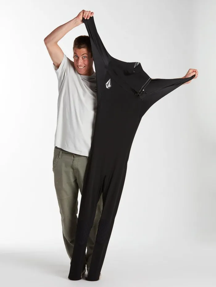 Mens Modulator 22mm Short Sleeve Fullsuit 8211 Black Mens Volcom Surf Vitals