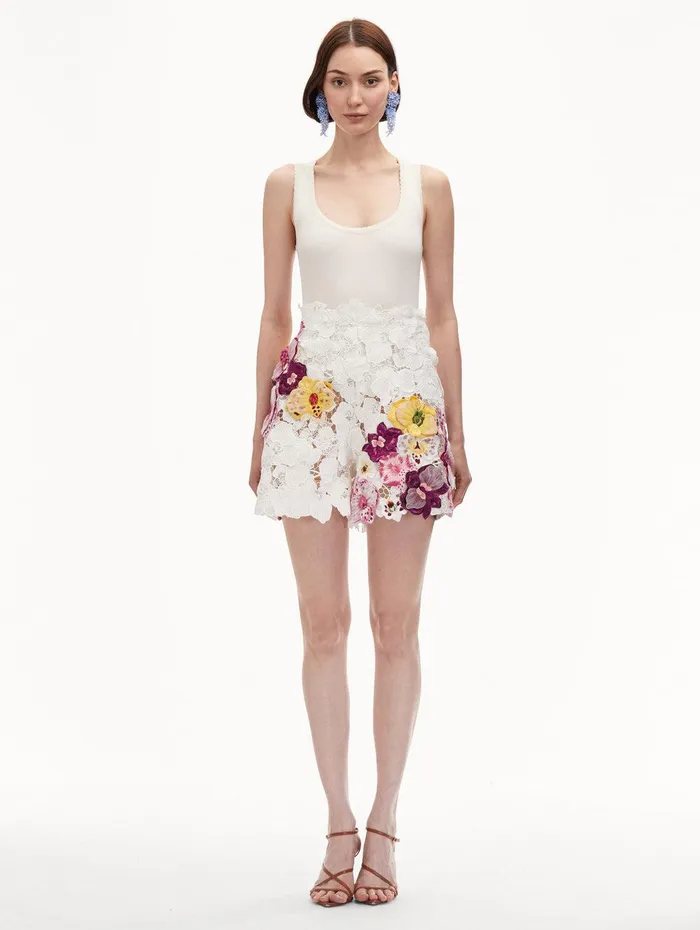 Orchid Embroidered Guipure Shorts White Women Oscar De La Renta Pants and Skirts Orchid Embroidered Guipure Shorts White Women Oscar De La Renta Pants and Skirts