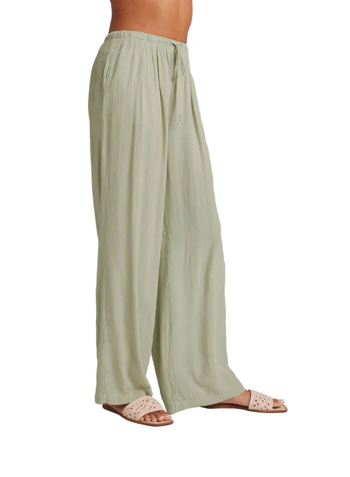Pants Women Bella Dahl Easy Pleated Wide Leg Pant 8211 Coastal Sage Pants Women Bella Dahl Easy Pleated Wide Leg Pant 8211 Coastal Sage