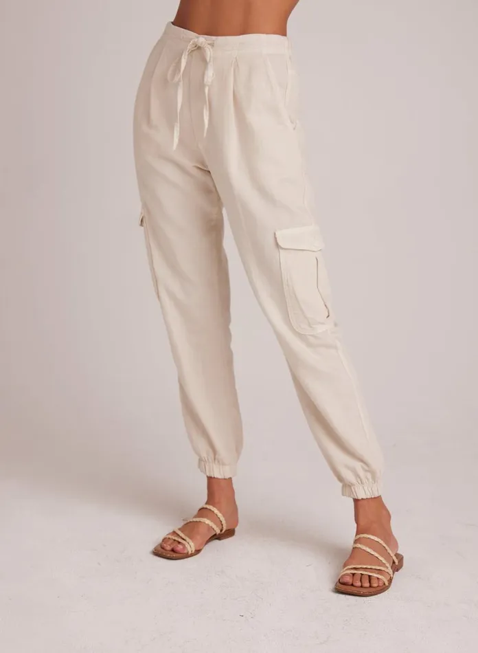 Pants Women Bella Dahl Isla Pleated Jogger 8211 Seashell Sand Pants Women Bella Dahl Isla Pleated Jogger 8211 Seashell Sand