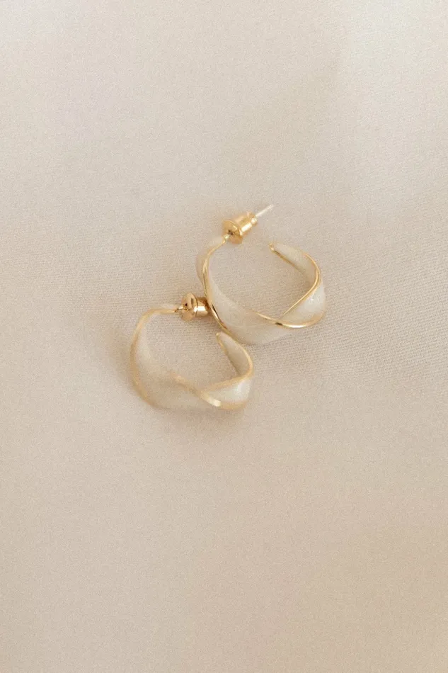 Petal and Pup Earrings Women Clementine Earrings White