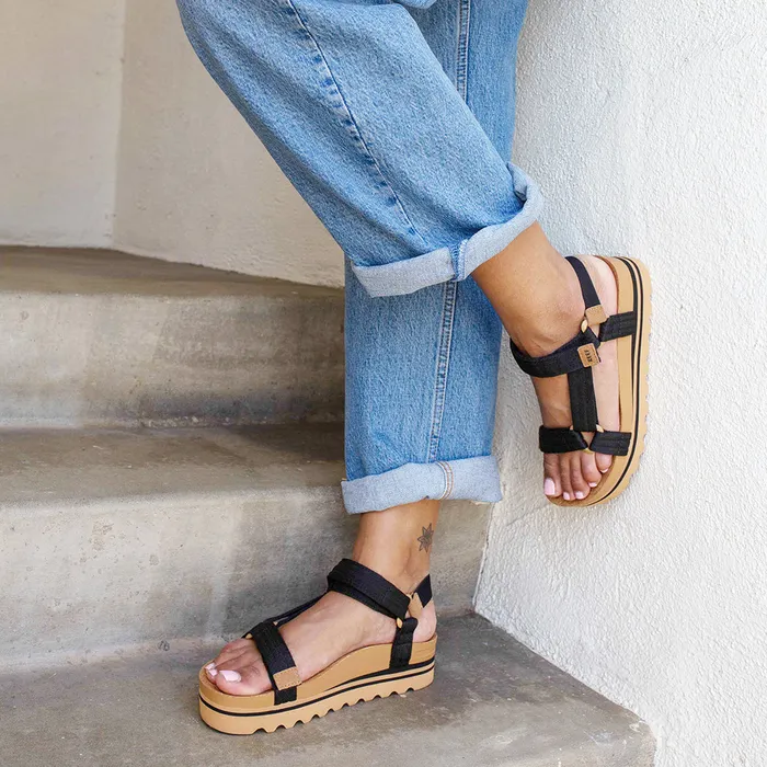 Reef Cushion Rem Hi Blacktan Women Sandals Reef Cushion Rem Hi Blacktan Women Sandals
