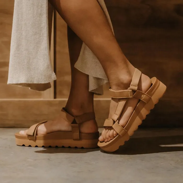 Reef Cushion Rem Hi Cognac Women Sandals