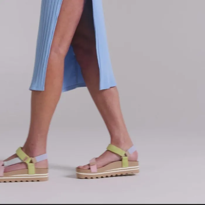 Reef Cushion Rem Hi Vintage Women Sandals