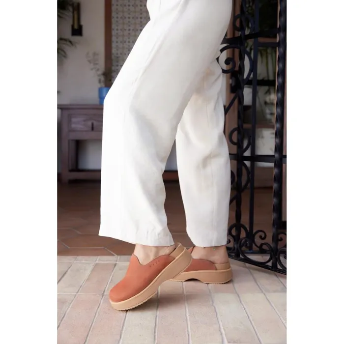 Reef Vista Skye Caramel Women Clogs Reef Vista Skye Caramel Women Clogs