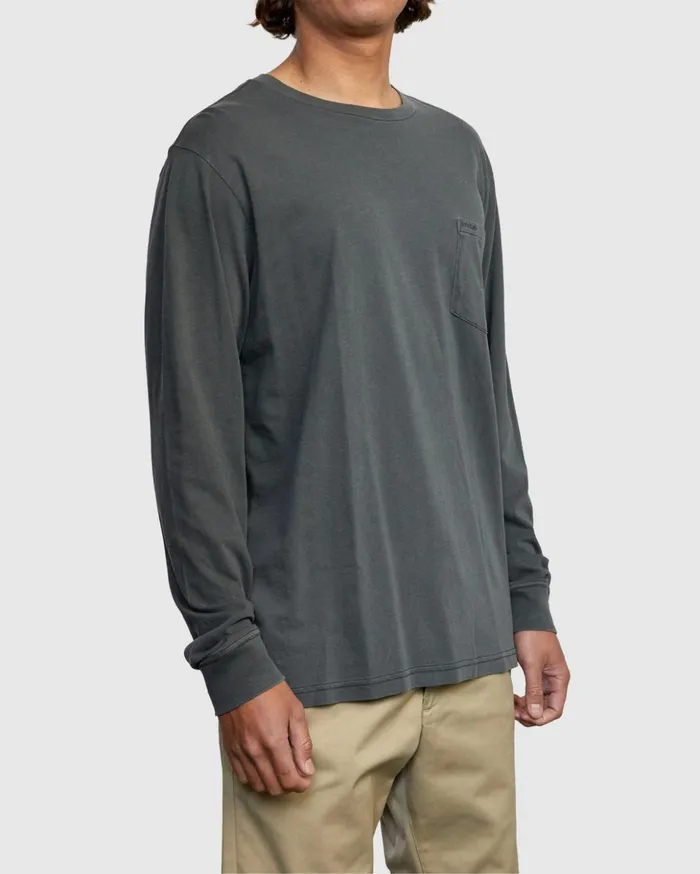 RVCA Pigment Dye Tees PTC Pigment Long Sleeve TEE Pirate Black 8211 Men