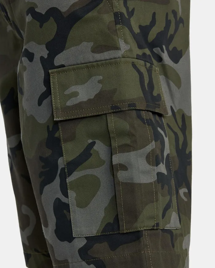 RVCA Shorts Hybrids Recession Collection Americana Cargo Shorts Camo 8211 Men RVCA Shorts Hybrids Recession Collection Americana Cargo Shorts Camo 8211 Men