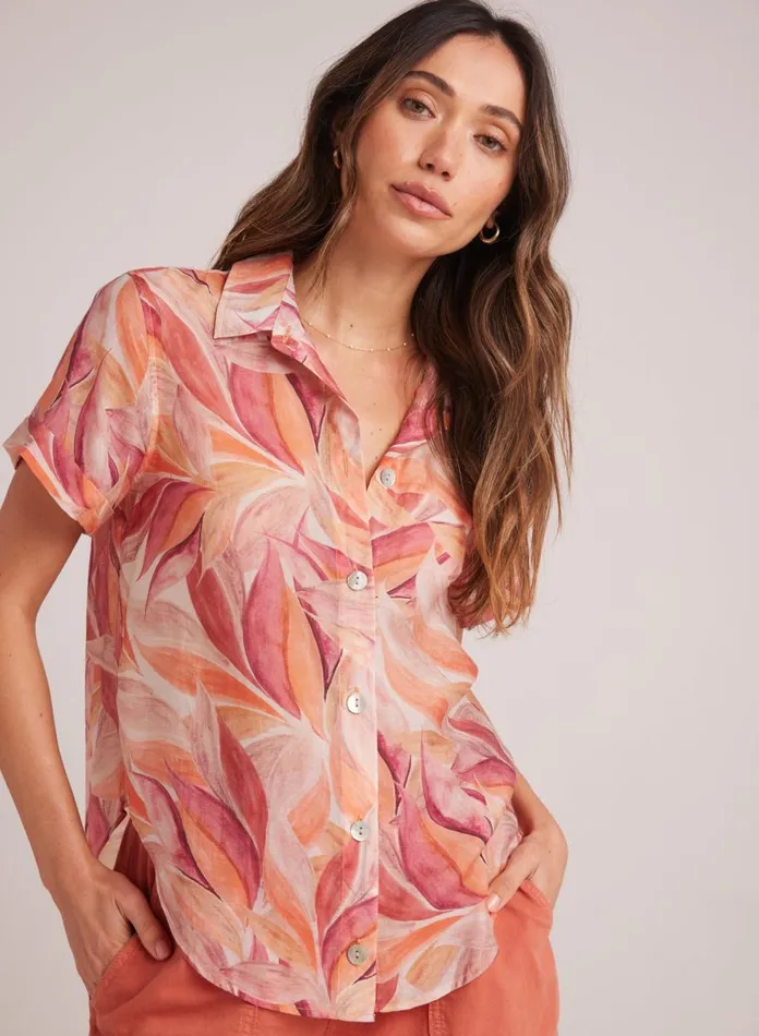 Short Sleeve Women Bella Dahl Cuffed Short Sleeve Shirt 8211 Painted Leaves Print