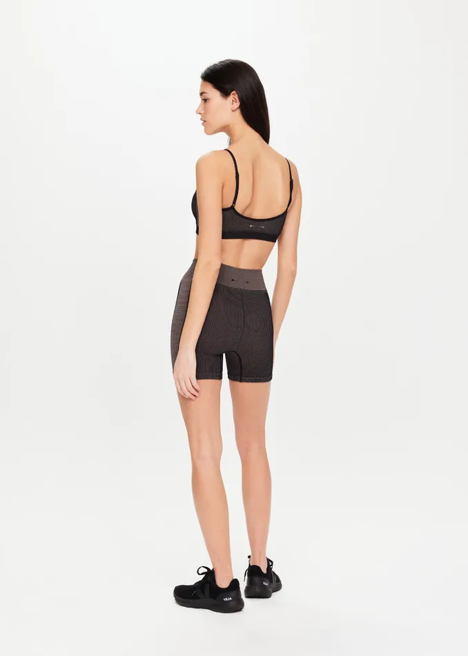 Shorts RIBBED SEAMLESS SPIN SHORT 8211 THE UPSIDE Women