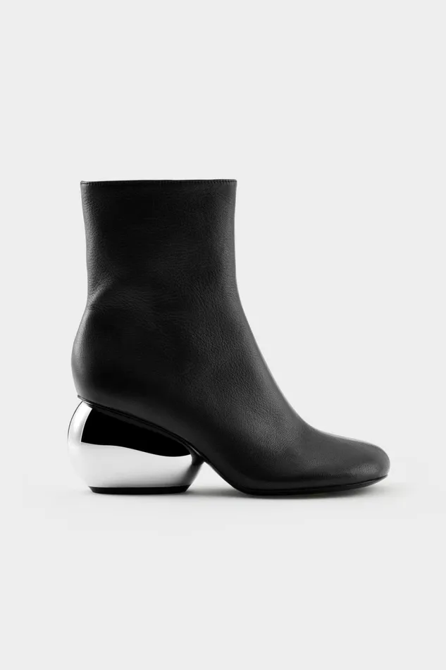Simon Miller Boots Women Moderno Ankle Boot In Black Cow Suede