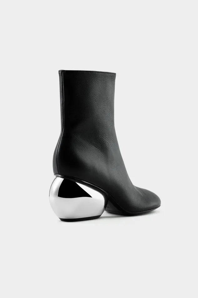 Simon Miller Boots Women Moderno Ankle Boot In Black Cow Suede Simon Miller Boots Women Moderno Ankle Boot In Black Cow Suede