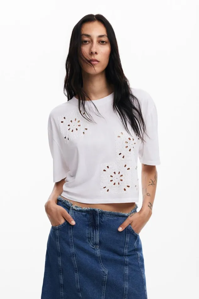 TShirts Women Desigual Plain Tshirt Details White