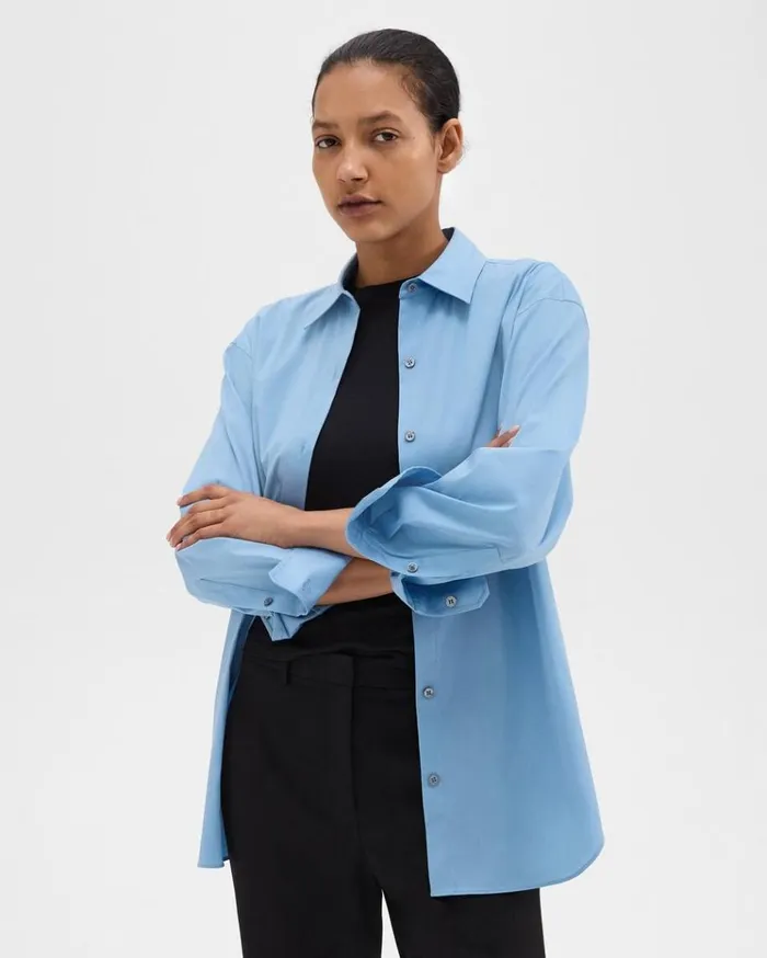 Theory Boyfriend Shirt In Good Cotton Powder Blue Women Tops