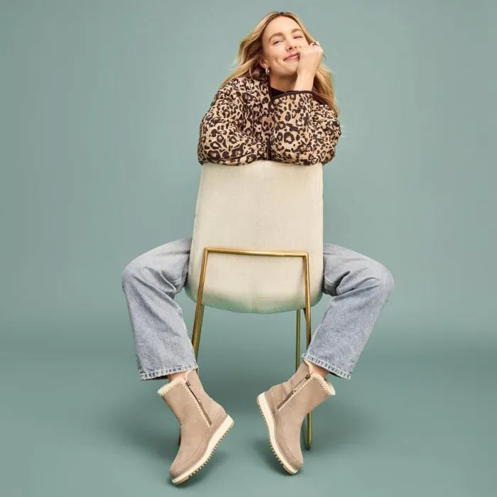 Toms Boots and Booties Bergen Boot Water Resistant Dune Suede 8211 Women Toms Boots and Booties Bergen Boot Water Resistant Dune Suede 8211 Women
