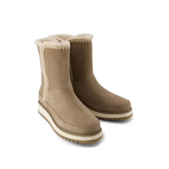 Toms Boots and Booties Bergen Boot Water Resistant Dune Suede 8211 Women Toms Boots and Booties Bergen Boot Water Resistant Dune Suede 8211 Women
