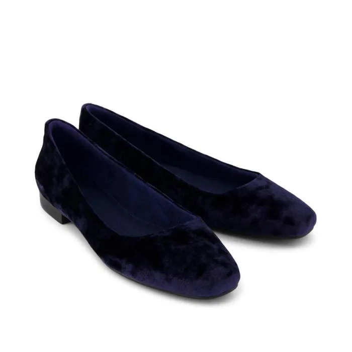 Toms Flats and Loafers Briella Flat Navy Crushed Velvet 8211 Women Toms Flats and Loafers Briella Flat Navy Crushed Velvet 8211 Women