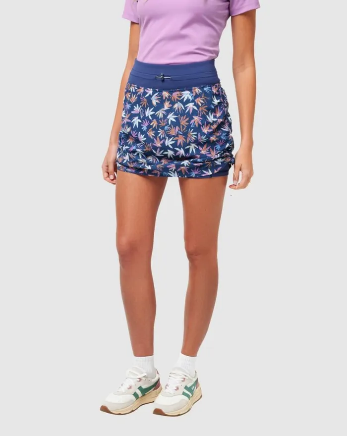 TravisMathew DUNE GRASS TECH WOVEN SKORT Oceana Multi Women Skorts