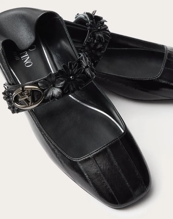 Valentino Ballerinas Woman Vlogo Locker Maryjane Ballerina In Eel With Flower Application For Woman In Black Black Valentino Ballerinas Woman Vlogo Locker Maryjane Ballerina In Eel With Flower Application For Woman In Black Black