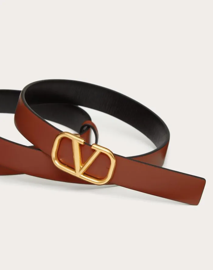 Valentino Belts Woman Reversible Vlogo Signature Belt In Glossy Calfskin 20 Mm For Woman In Smokey Beigeblack Smokey Beigeblack Valentino Belts Woman Reversible Vlogo Signature Belt In Glossy Calfskin 20 Mm For Woman In Smokey Beigeblack Smokey Beigeblack