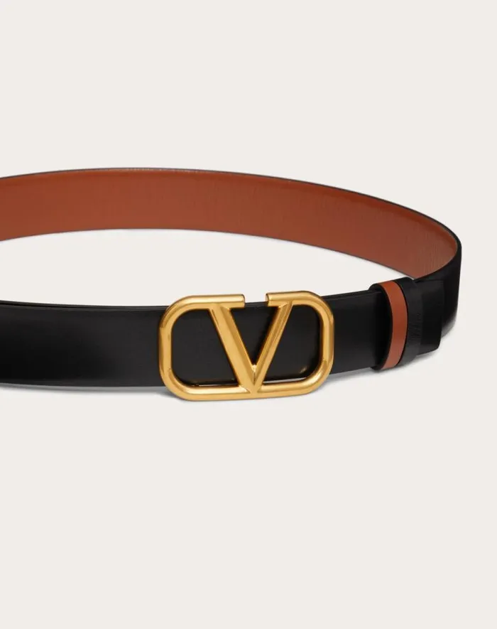 Valentino Belts Woman Reversible Vlogo Signature Belt In Glossy Calfskin 30 Mm For Woman In Smokey Beigeblack Smokey Beigeblack