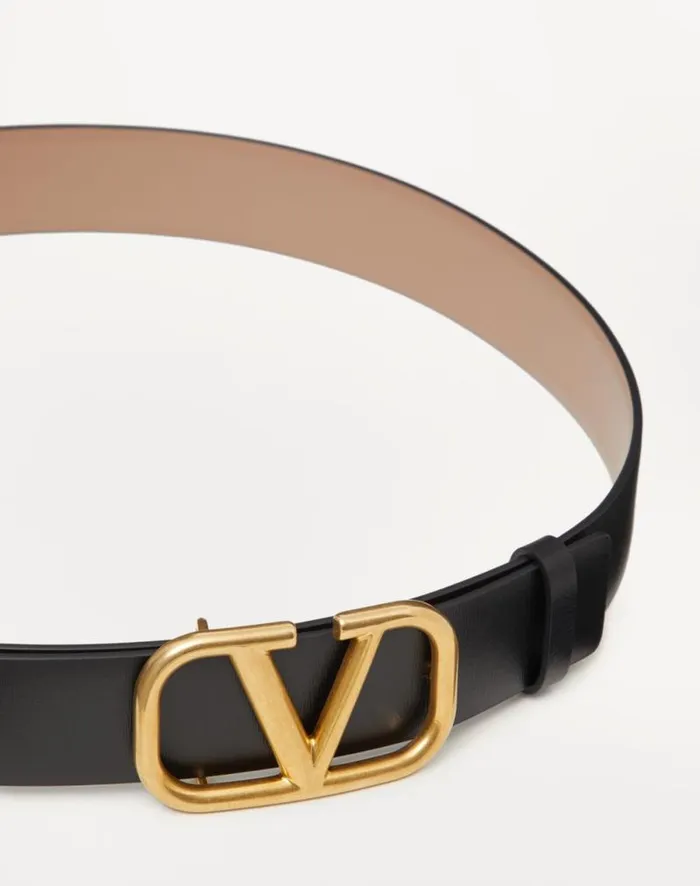Valentino Belts Woman Reversible Vlogo Signature Belt In Glossy Calfskin 30 Mm For Woman In Smokey Beigeblack Smokey Beigeblack
