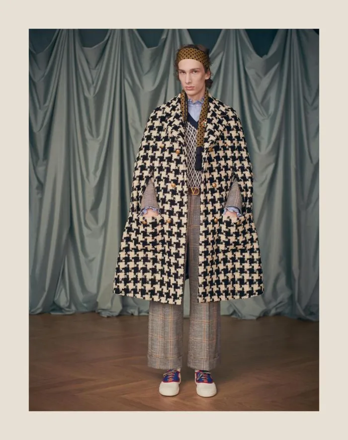 Valentino Coats And Blazers Man Singlebreasted Wool Blend Jacket With Check Pattern For Man In Ivorycamelblack Ivorycamelblack Valentino Coats And Blazers Man Singlebreasted Wool Blend Jacket With Check Pattern For Man In Ivorycamelblack Ivorycamelblack