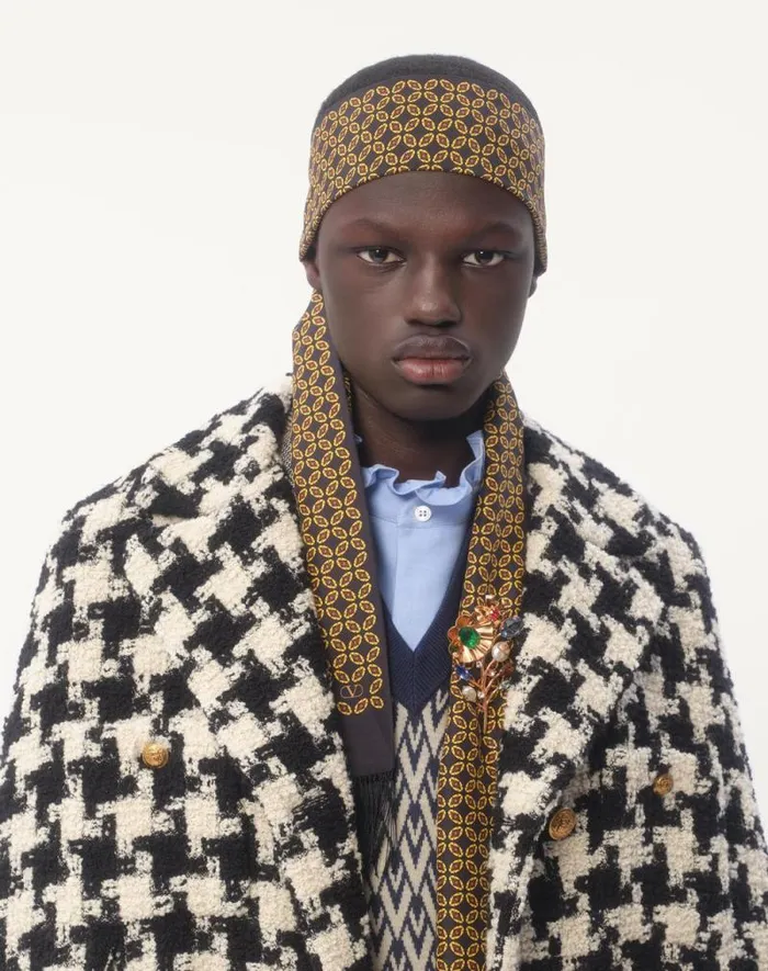 Valentino Coats And Blazers Man Singlebreasted Wool Blend Jacket With Check Pattern For Man In Ivorycamelblack Ivorycamelblack Valentino Coats And Blazers Man Singlebreasted Wool Blend Jacket With Check Pattern For Man In Ivorycamelblack Ivorycamelblack