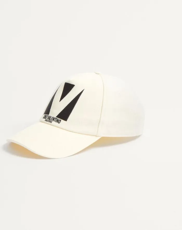 Valentino Hats And Gloves WomanMan Chez Valentino Cotton Baseball Cap With Embroidery For Man In Ivoryblack Ivoryblack Valentino Hats And Gloves WomanMan Chez Valentino Cotton Baseball Cap With Embroidery For Man In Ivoryblack Ivoryblack
