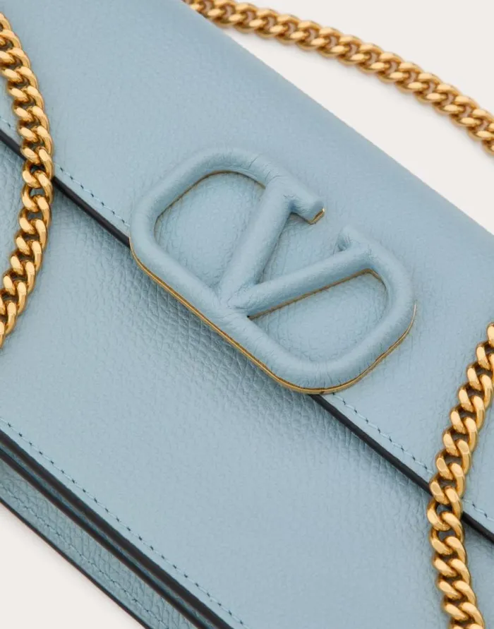 Valentino Mini Bags Woman Vlogo Signature Grainy Calfskin Wallet With Chain For Woman In Black Black